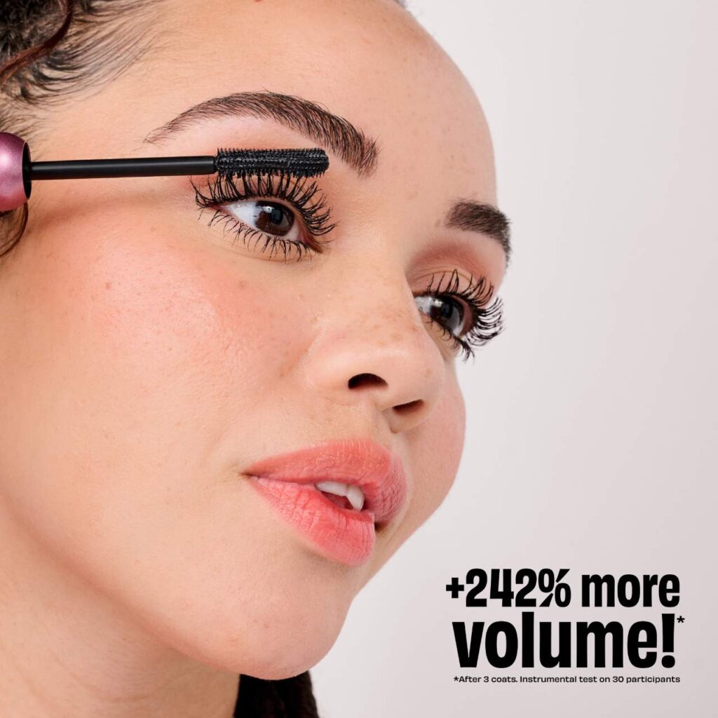 ماسكارا benefit badgal bounce أكثر كثافة ونعومة