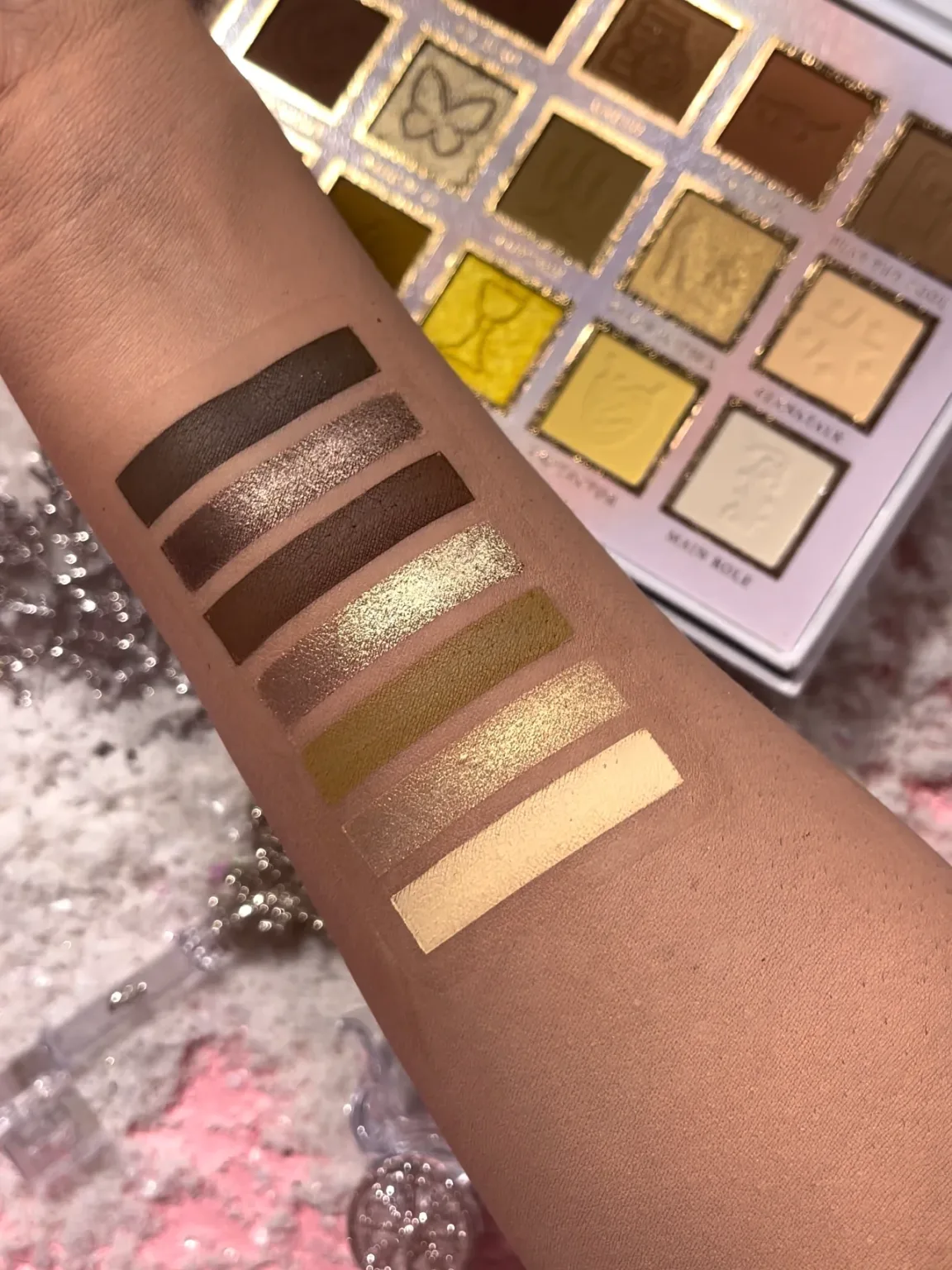 P.Louise If The Crown Fits Neutral Eyeshadow Palette