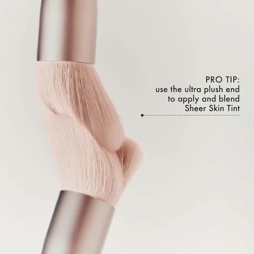 Summer Fridays The Blush Brush