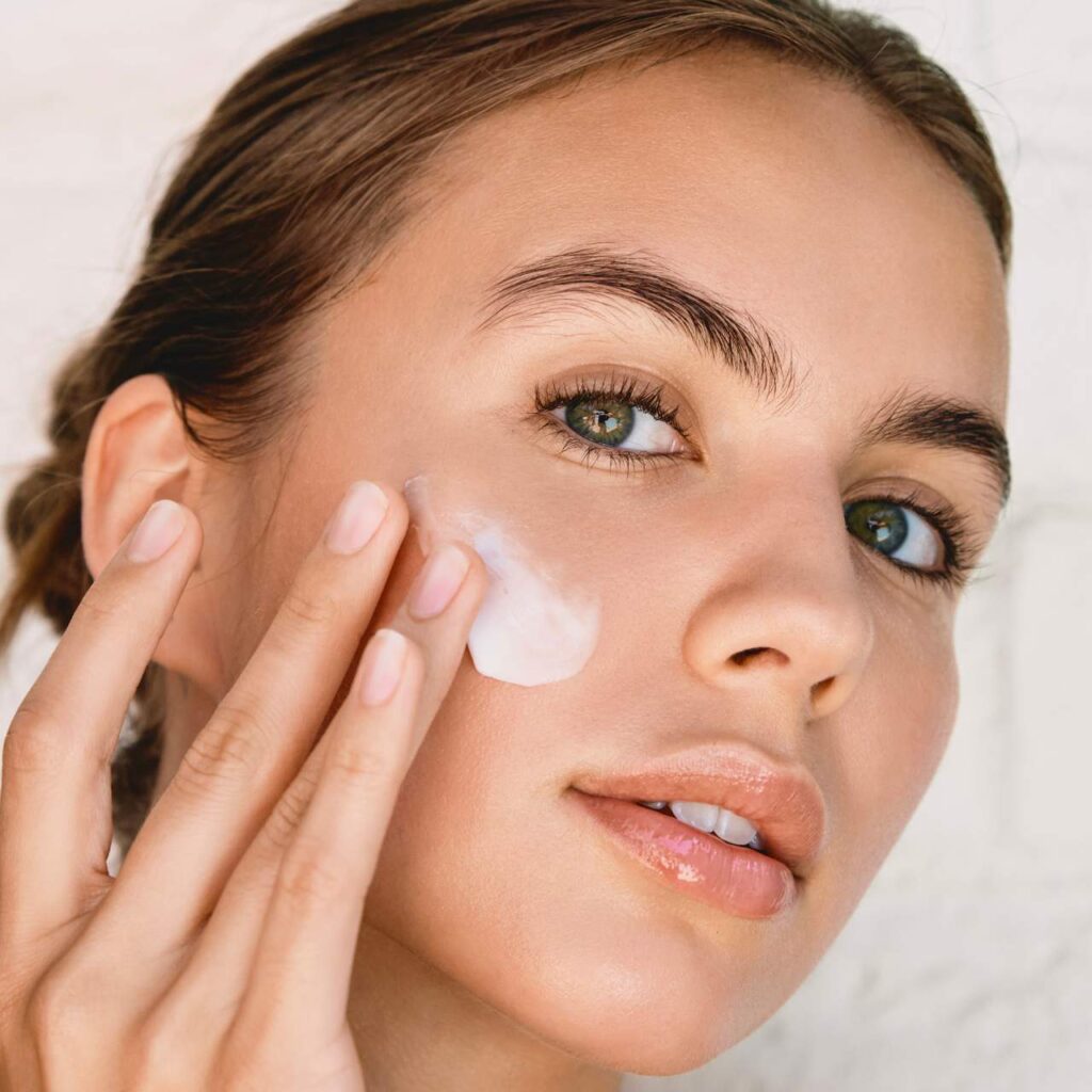 Clarins Multi-Active Night Moisturizer for Lines, Pores, Glow with Niacinamide