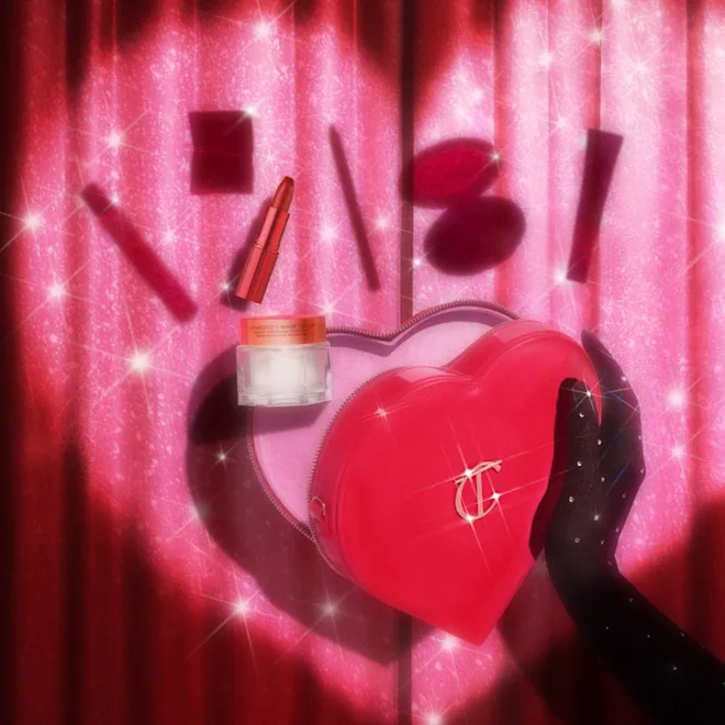 CHARLOTTE’S MYSTERY L.O.V.E LOOK 7 BEAUTY ICONS & A FREE HEART MAKEUP BAG