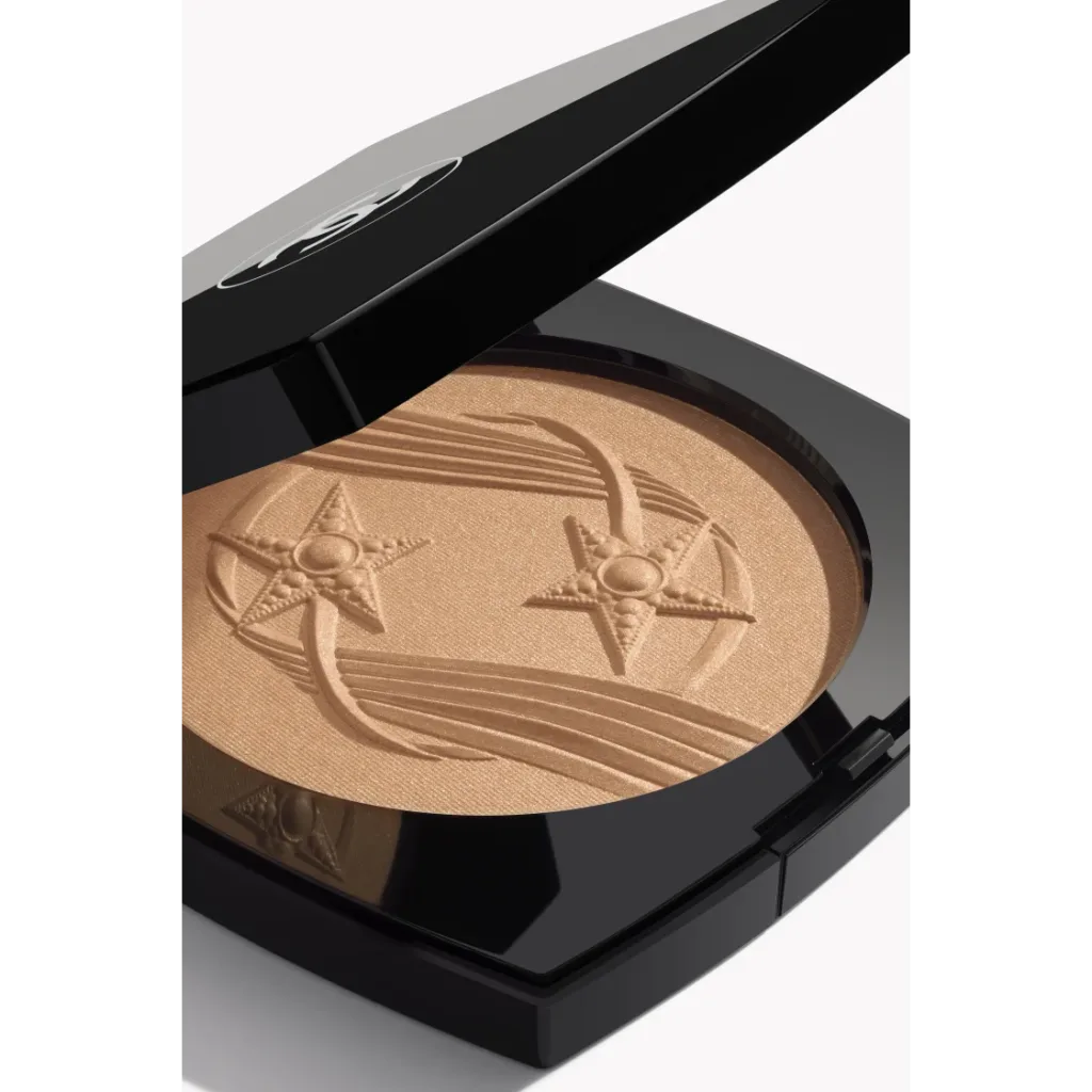 LES SYMBOLES DE CHANEL LA COMÈTE OVERSIZE ILLUMINATING POWDER