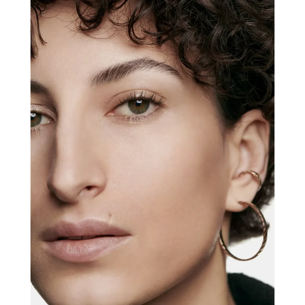 CHANEL LES BEIGES لمسة مائية منعشة
