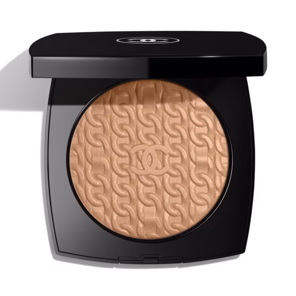 LES SYMBOLES DE CHANEL LA CHAÎNE OVERSIZE ILLUMINATING POWDER