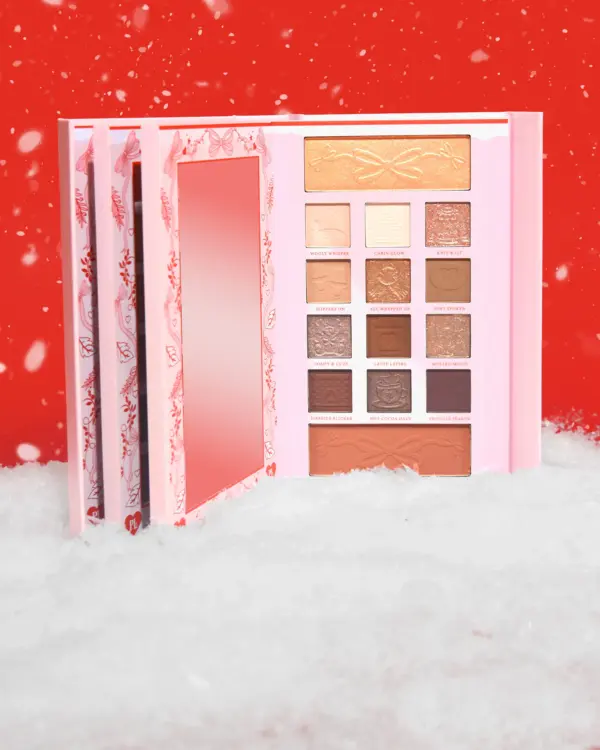 P. Louise The Cosy Chronicles Christmas Face & Eyeshadow Palette