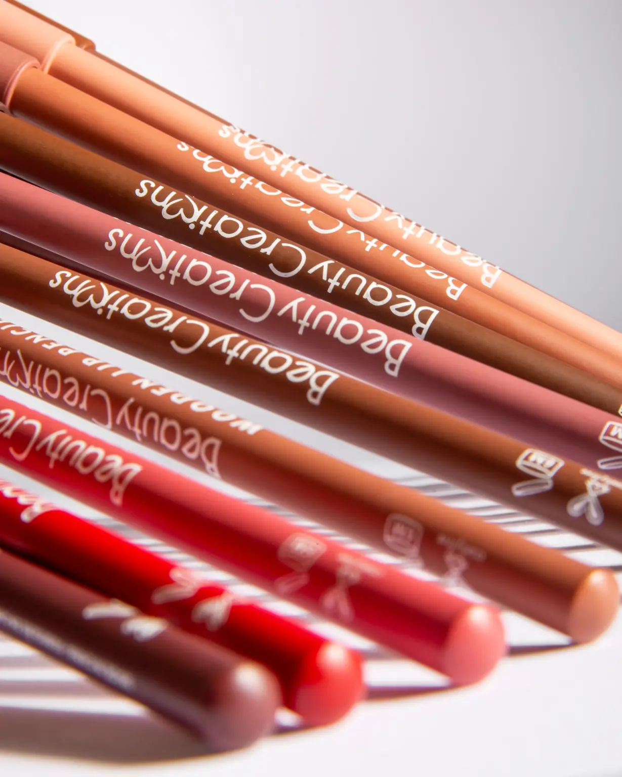 BEAUTY CREATIONS- WOODEN LIP PENCIL SET