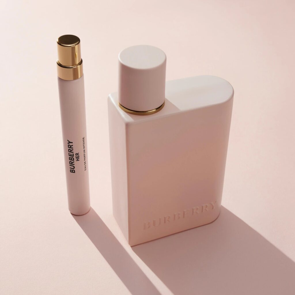عطر بربري هير أو دو بارفان إنتنس برائحة الفراولة وزهر البرتقال