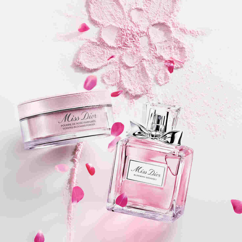 بودرة "ميس ديور" المعطرة