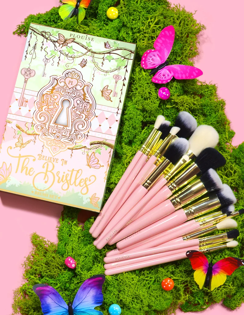 P.Louise Fuchsia Dreams Makeup Set