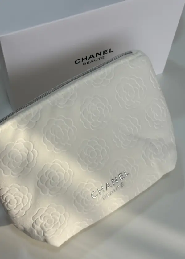 Chanel Beauty White Camellia Pouch