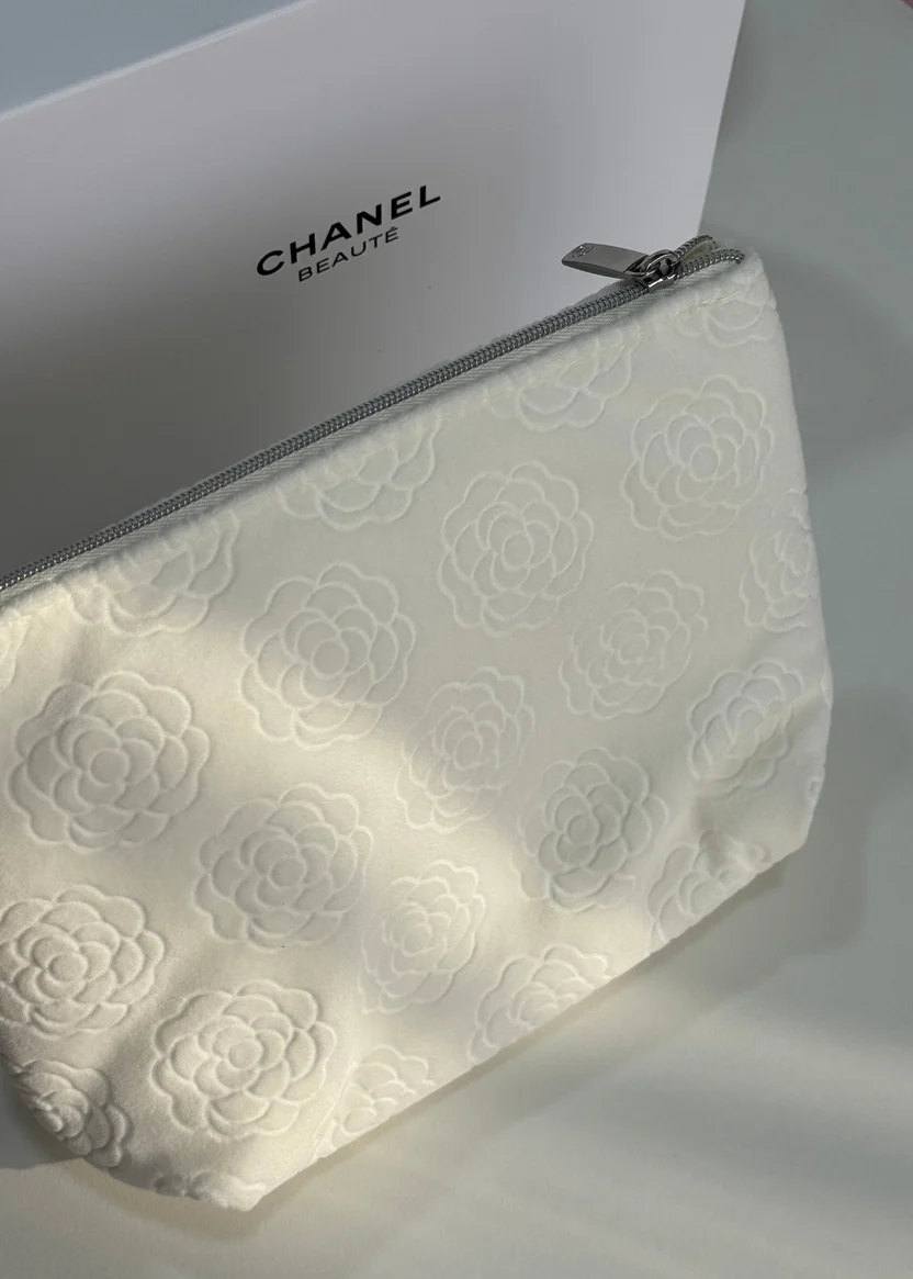 Chanel Beauty White Camellia Pouch
