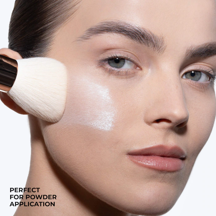 Natasha Denona HY-GLAM™ Powder Brush