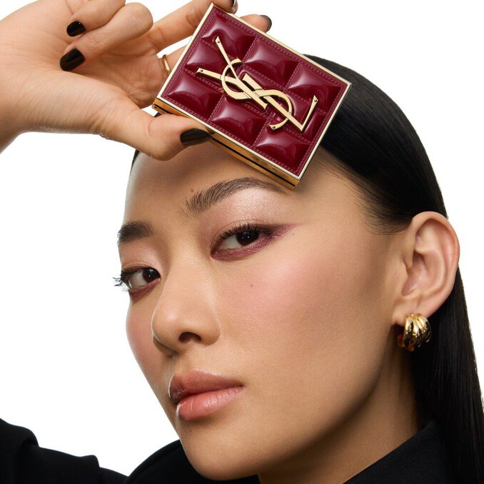 إيف سان لوران (YSL) - علبة ظلال العيون المصغرة "كوتور ميني" (Couture Mini Clutch) - إصدار خاص لهواة الجمع