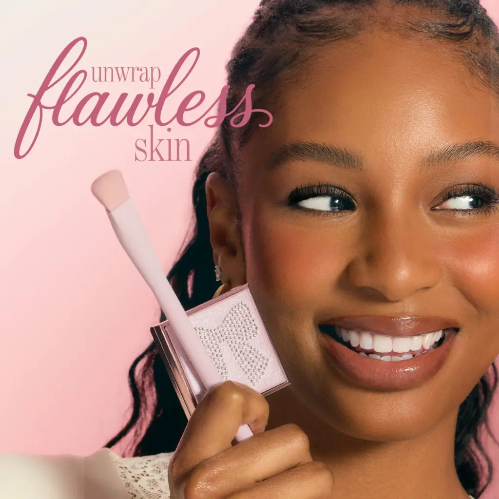 تارت (tarte) مجموعة مصحح الهالات السوداء "فيس كارد نيفر ديكلاينز" (Face Card Never Declines) بتغطية كاملة مع فرشاة